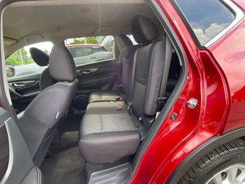 Used 2019 Nissan Rogue SV AWD/4WD image 21