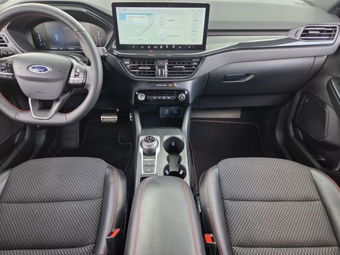 Used 2023 Ford Escape ST-Line w/ Tech Pack #1 FWD image 7