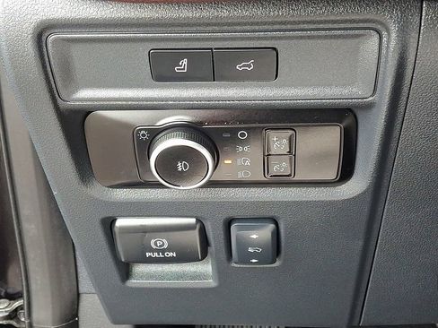 Used 2024 Ford Expedition Limited AWD/4WD image 29
