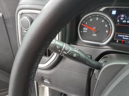 Used 2019 Chevrolet Silverado 1500 High Country image 18