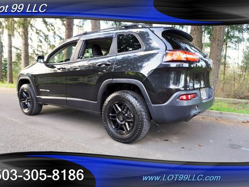 Used 2016 Jeep Cherokee Latitude image 11