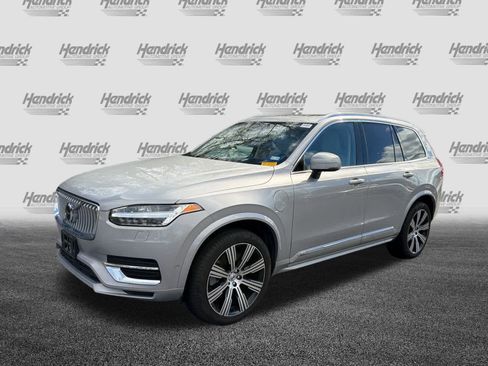 Certified 2024 Volvo XC90 T8 Ultimate w/ Protection Package Premier image 6
