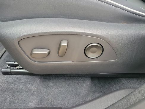 Used 2026 Buick Enclave Preferred w/ Power Package image 19