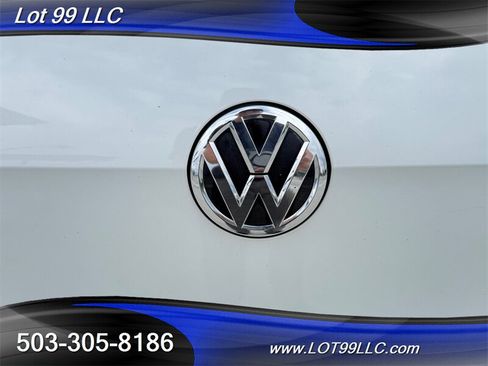 Used 2016 Volkswagen Golf R 4-Door w/ Driver Assistance Package AWD/4WD image 56