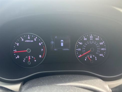 Used 2017 Kia Sportage EX w/ EX Technology Package FWD image 3