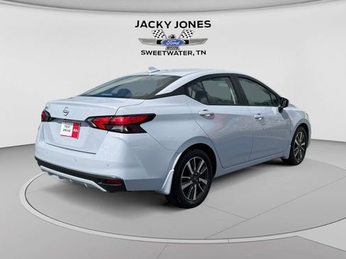 Used 2025 Nissan Versa SV w/ Trunk Package FWD image 5