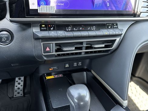 Used 2025 Toyota Camry XSE image 31