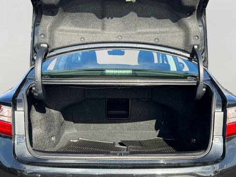 Used 2018 Lexus ES 350 w/ Navigation System Package image 9