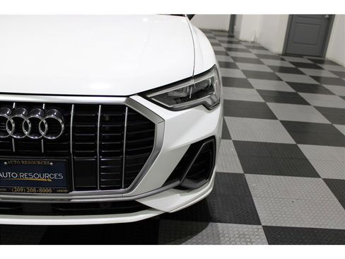 Used 2024 Audi Q3 2.0T Premium image 8