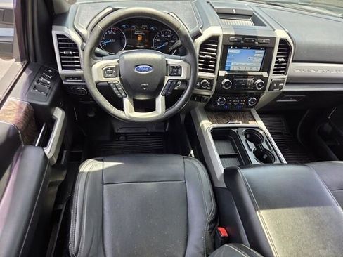 Used 2019 Ford F250 Lariat w/ Lariat Ultimate Package AWD/4WD image 18