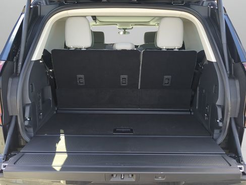 New 2026 Ford Expedition Active RWD image 42
