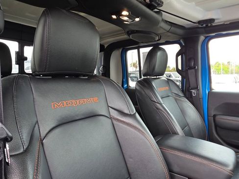 Used 2022 Jeep Gladiator Mojave w/ Cold Weather Group image 11