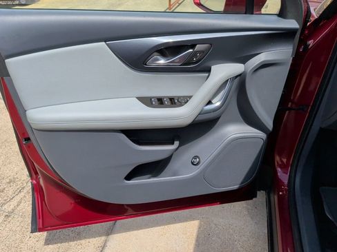 Used 2019 Chevrolet Blazer LT FWD image 10
