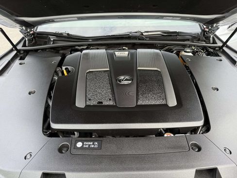 Used 2022 Lexus LS 500 F Sport w/ Accessory Package (Z2) AWD/4WD image 27