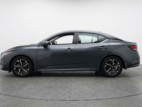 Used 2025 Nissan Sentra SV FWD image 5