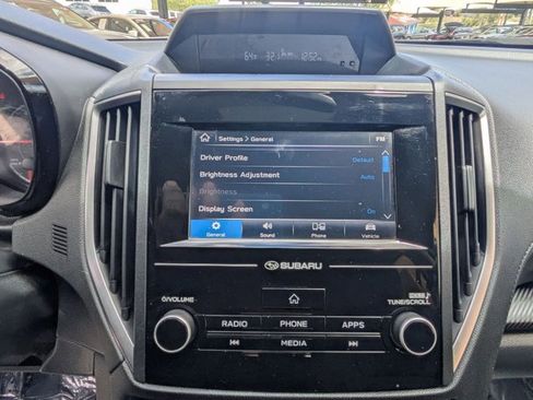 Used 2018 Subaru Crosstrek 2.0i image 16