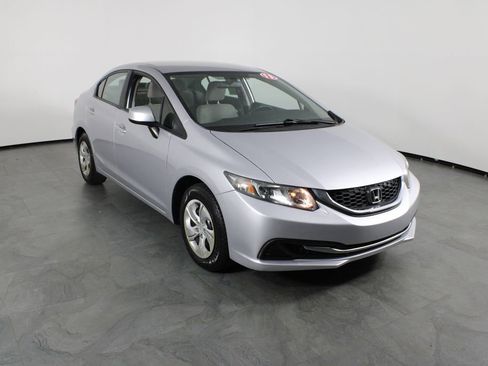Used 2013 Honda Civic LX image 4
