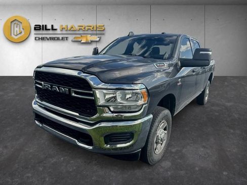 Used 2024 RAM 3500 Tradesman w/ Chrome Appearance Group AWD/4WD image 2