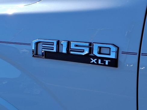 Used 2018 Ford F150 XLT w/ Equipment Group 302A Luxury image 10