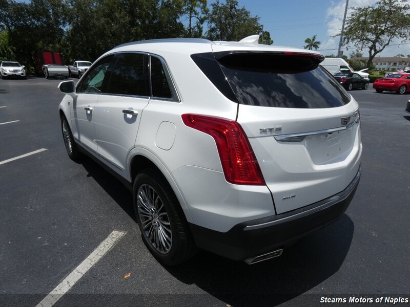 Used 2017 Cadillac XT5 Luxury AWD/4WD image 9