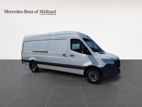 New 2026 Mercedes-Benz Sprinter 2500 image 2