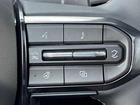 New 2026 GMC Acadia AT4 image 31