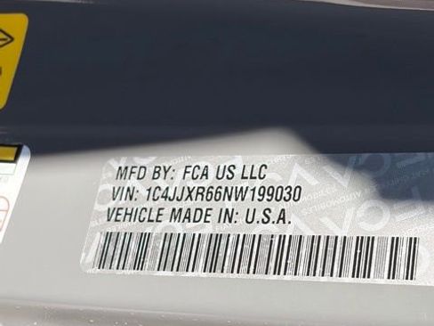 Used 2022 Jeep Wrangler Unlimited Rubicon 4xe w/ Steel Bumper Group image 27