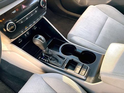 Used 2018 Hyundai Tucson SEL image 15