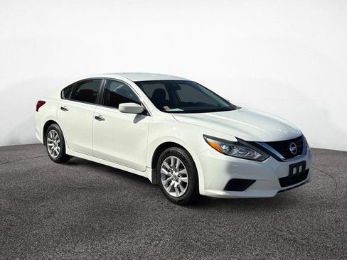 Used 2018 Nissan Altima 2.5 S w/ S Convenience Package FWD image 7