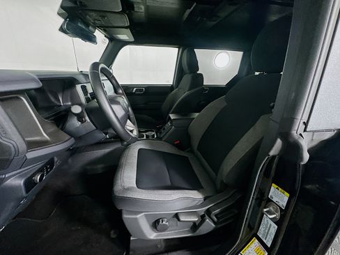 Used 2025 Ford Bronco Big Bend image 13