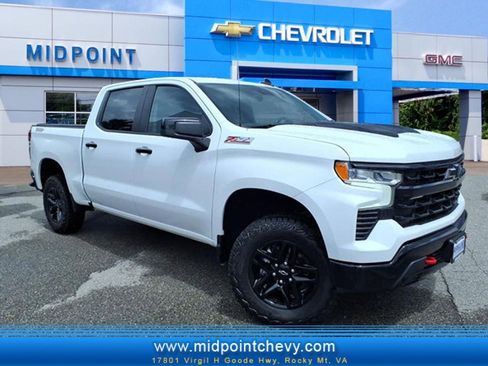 Used 2023 Chevrolet Silverado 1500 LT Trail Boss w/ Protection Package AWD/4WD image 1