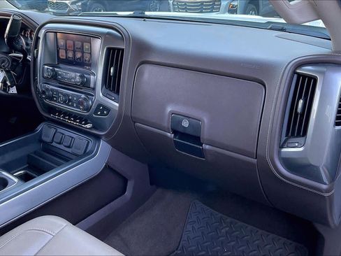 Used 2017 Chevrolet Silverado 1500 LTZ Z71 w/ LTZ Plus Package image 18