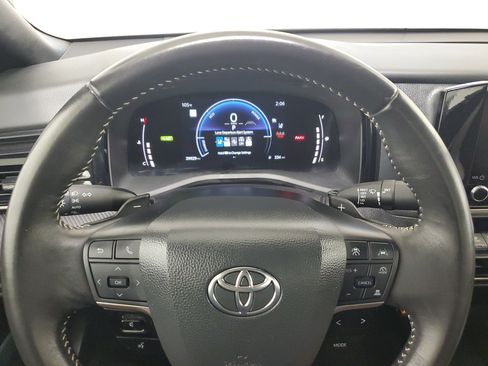 Used 2025 Toyota Camry SE FWD image 17