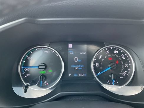 Used 2021 Toyota RAV4 XLE Premium AWD/4WD image 27