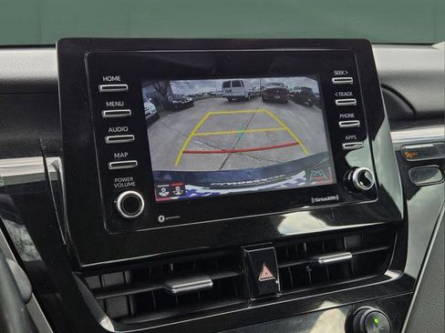 Used 2021 Toyota Camry SE w/ Convenience Package image 14