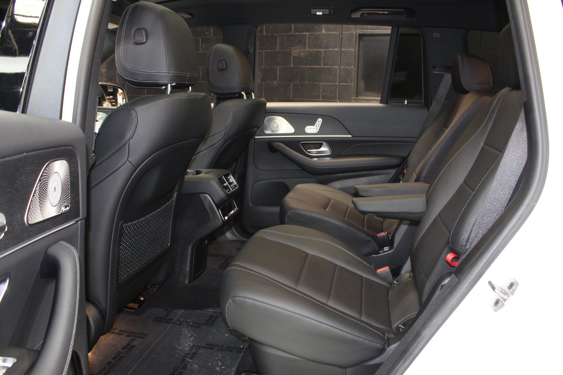 Used 2023 Mercedes-Benz GLS 450 4MATIC image 41