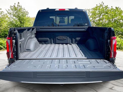 Used 2025 Ford F150 Lariat w/ Equipment Group 502A High image 18