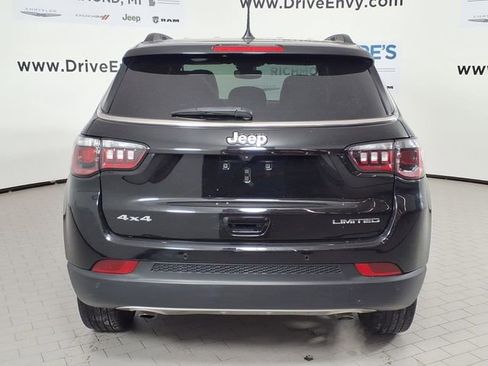Used 2023 Jeep Compass Limited AWD/4WD image 5