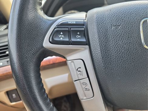 Used 2011 Honda Accord EX-L image 13