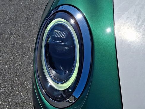 Used 2024 MINI Cooper S FWD image 9