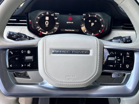 Certified 2025 Land Rover Range Rover SE AWD/4WD image 27