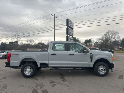 New 2026 Ford F250 XL image 8