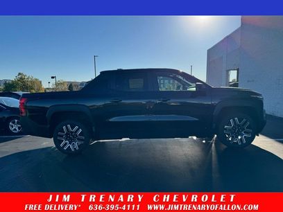 New 2026 Chevrolet Silverado EV W/T w/ LPO, Custom Package