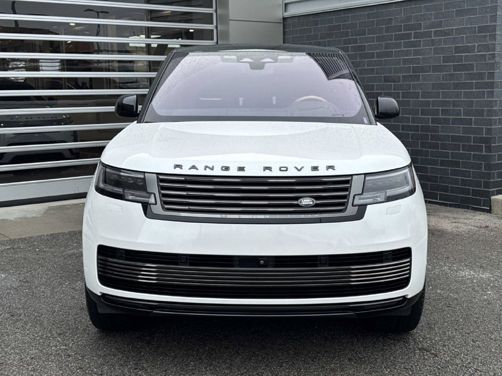 Certified 2023 Land Rover Range Rover SV AWD/4WD image 2