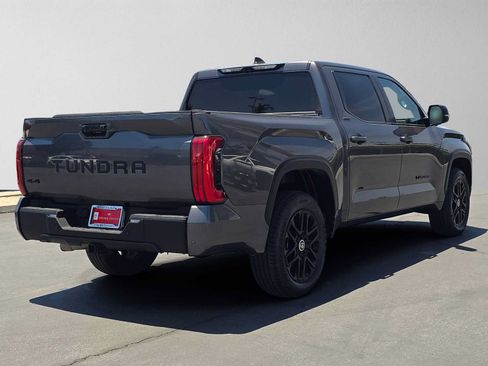 Used 2024 Toyota Tundra Limited AWD/4WD image 5