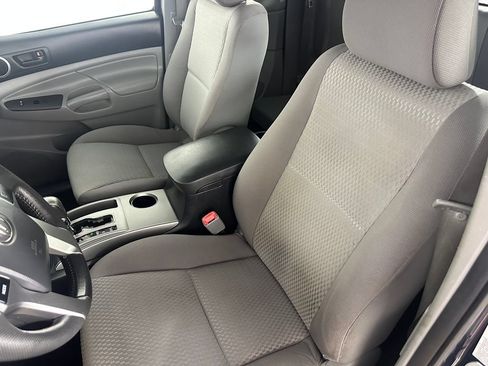 Used 2012 Toyota Tacoma 4x4 Access Cab V6 w/ SR5 Pkg image 19