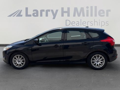 Used 2012 Ford Focus SE FWD image 2
