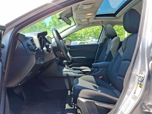 Used 2016 MAZDA MAZDA3 i Touring FWD image 11