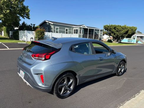 Used 2019 Hyundai Veloster 2.0 FWD image 12