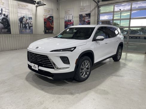 New 2026 Buick Enclave Preferred w/ Power Package image 4